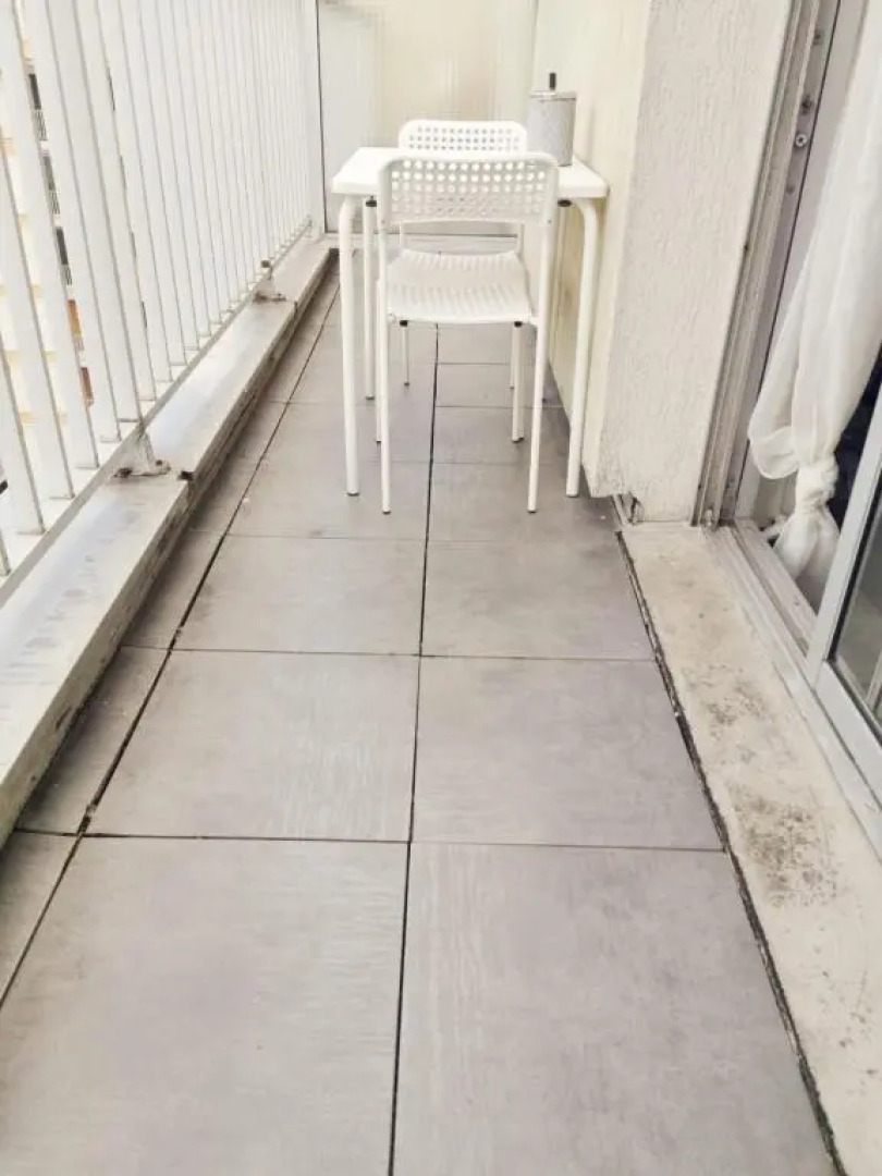 Suite Athéna - Melun gare RER - Balcon et parking