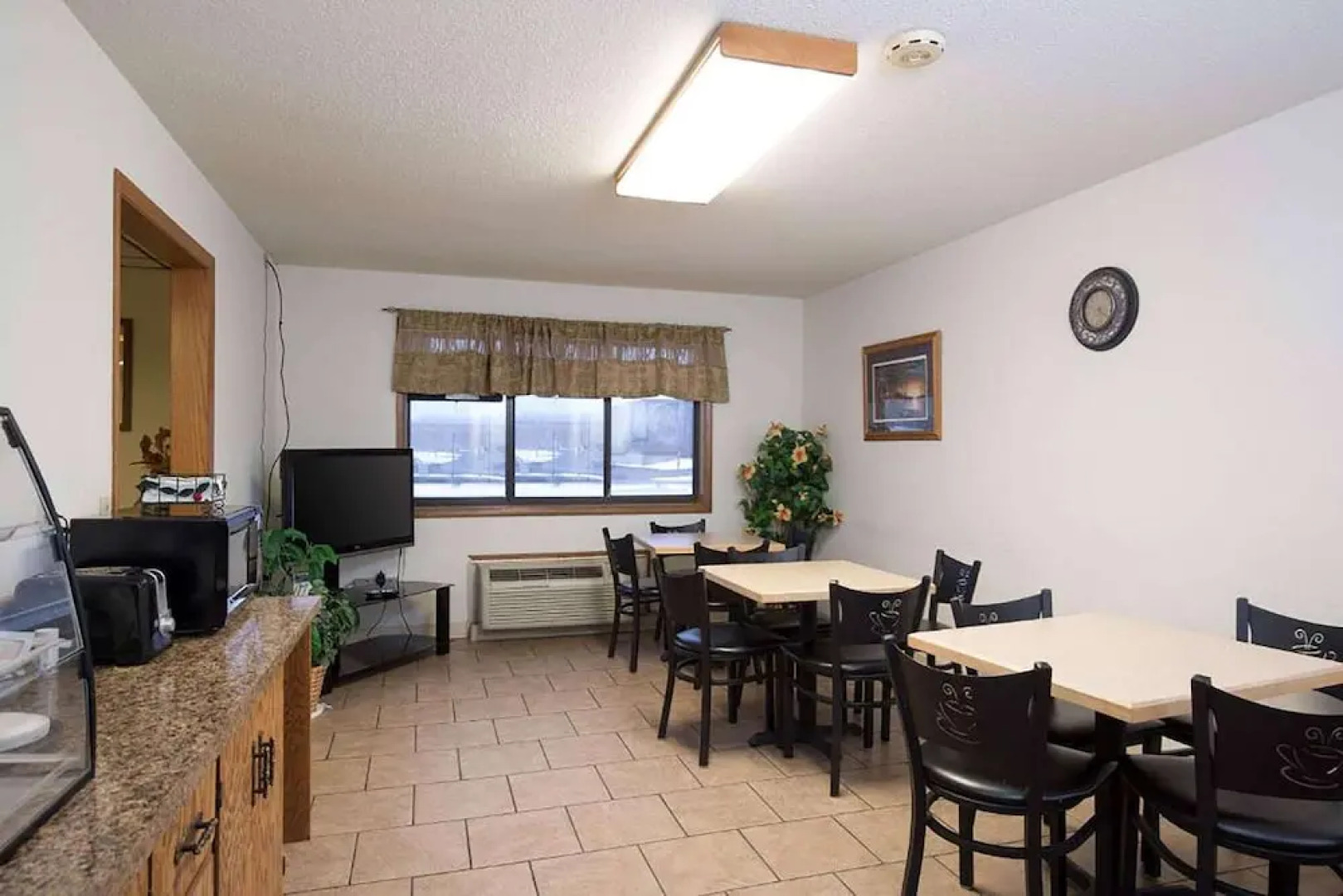 Travelodge By Wyndham Merrill