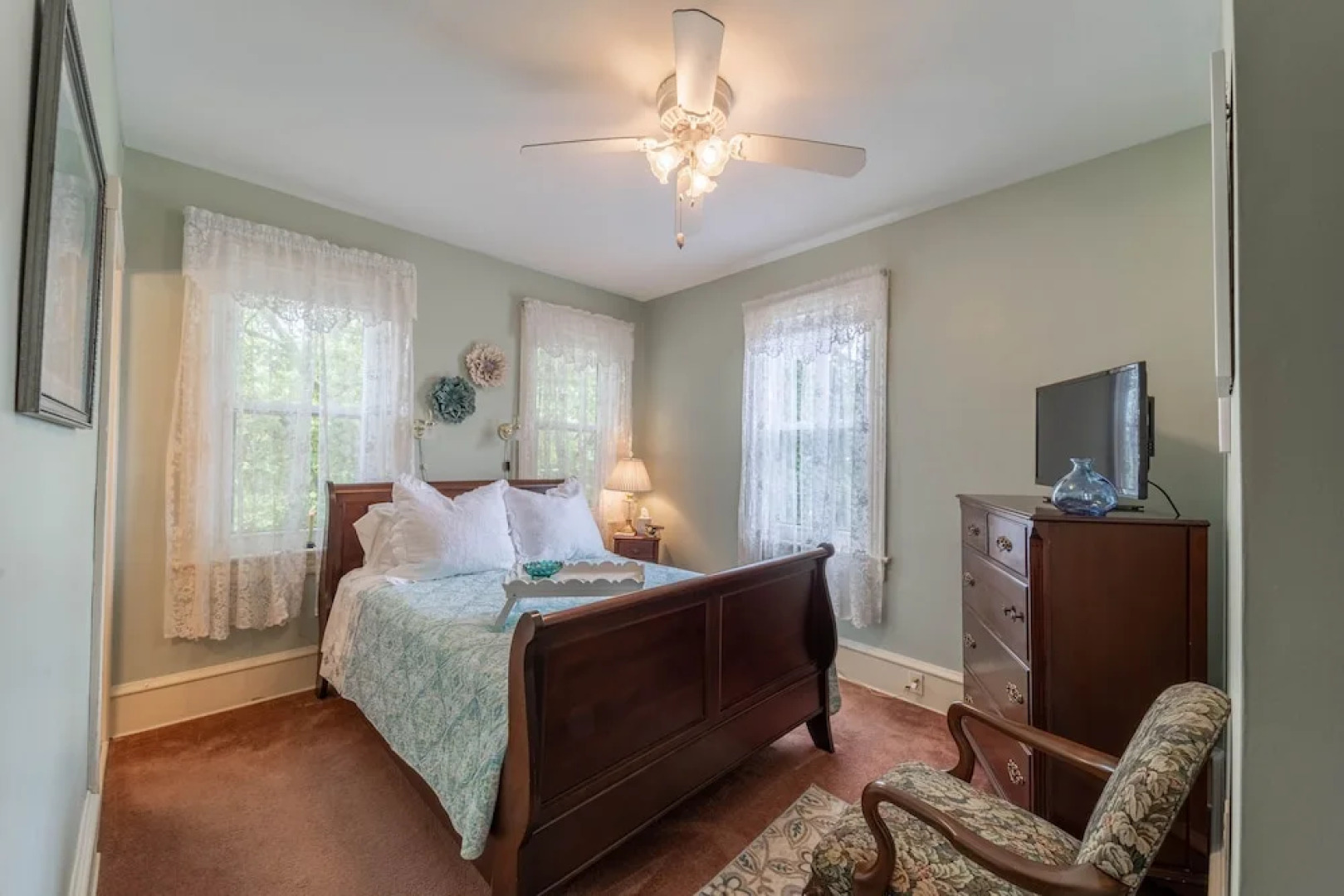 The Bella Victoria- Adult Only