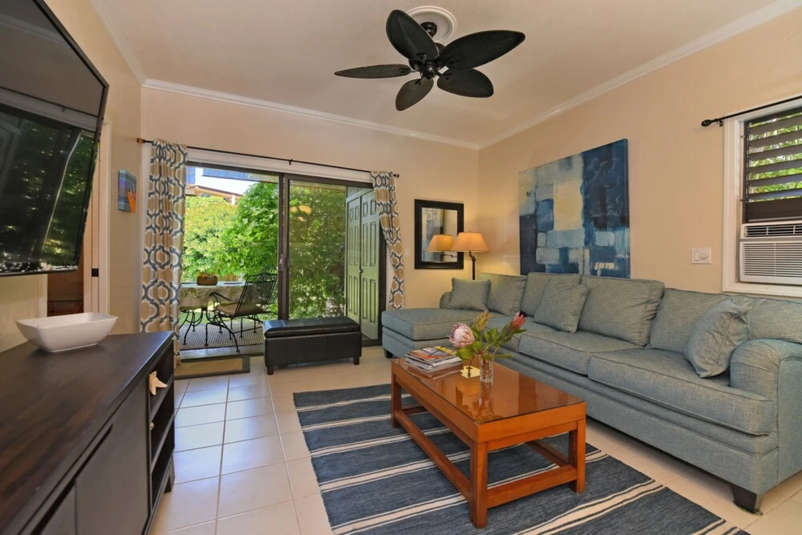 Pohailani 131 by RedAwning