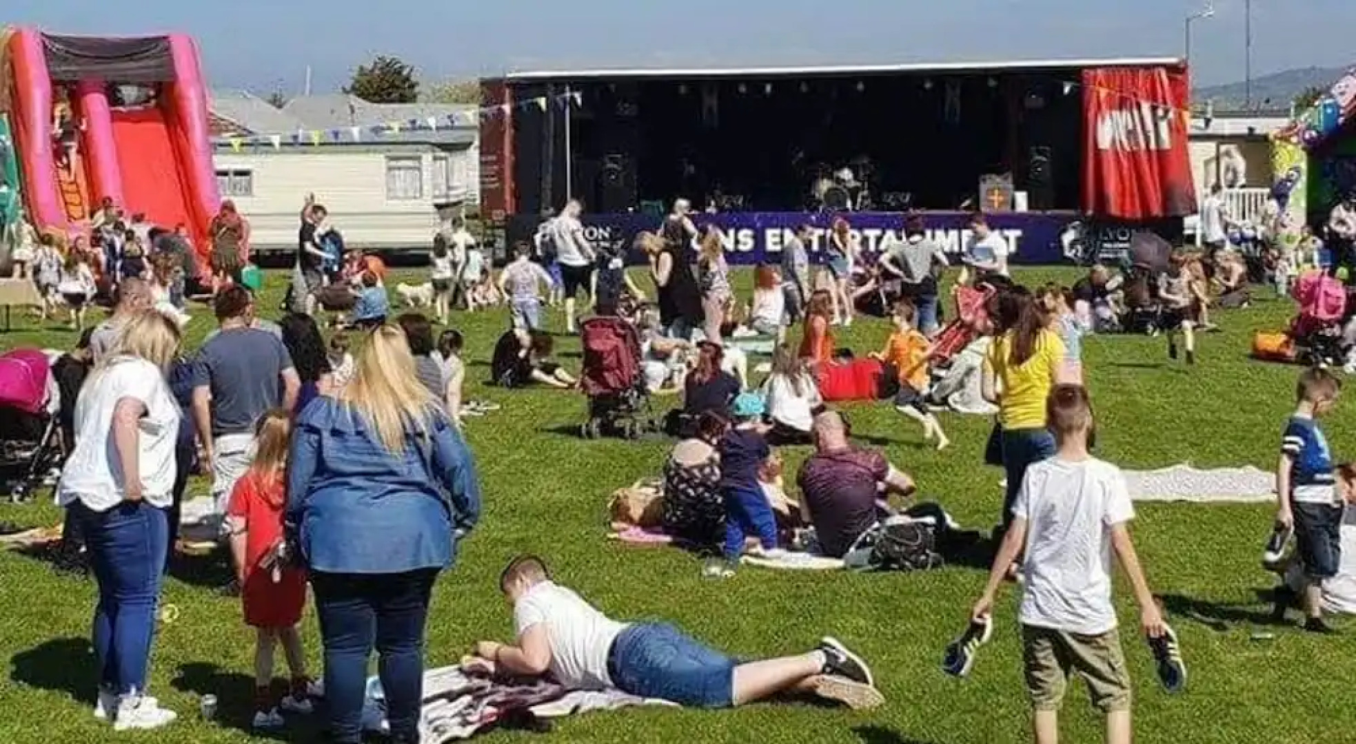 Stunning Platinum Caravan in Rhyl 2 Mins to Beach