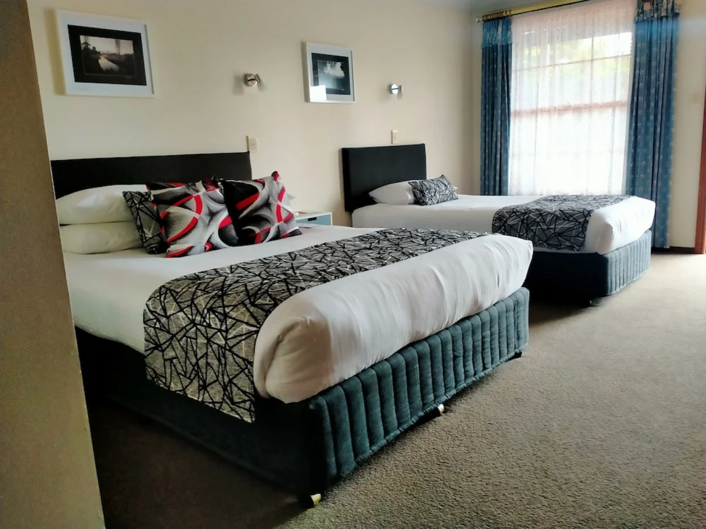 Sandstock Motor Inn