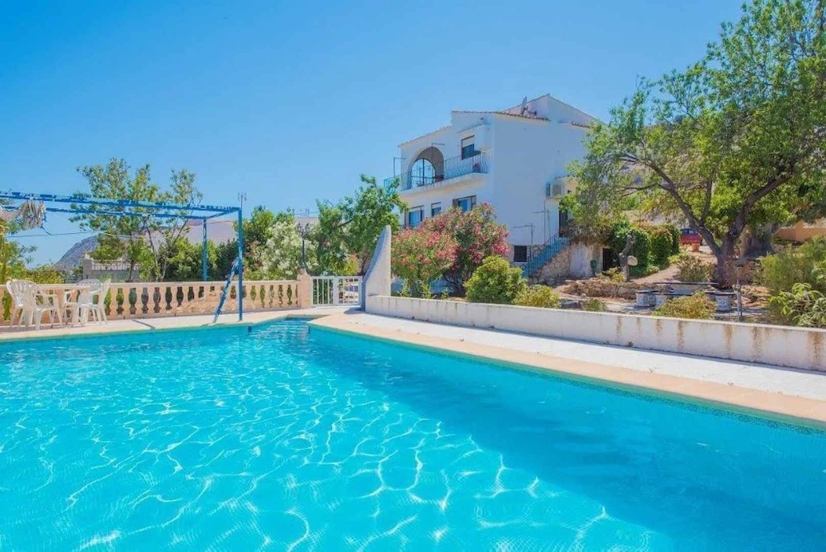 Villa Cucarres 2i