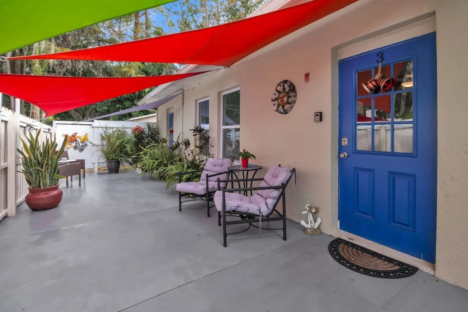 Tampa Tranquility - Chic Retreat 1 Bedroom Condo by Redawning