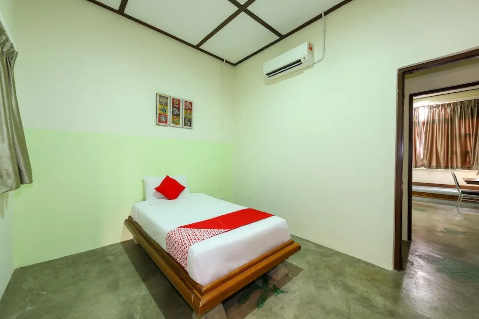 Collection O Ivory Hotel & Resort