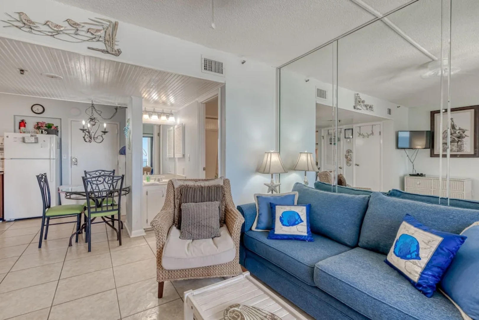 Royal Gulf Beach & Racquet Club 5802 Condo by RedAwning