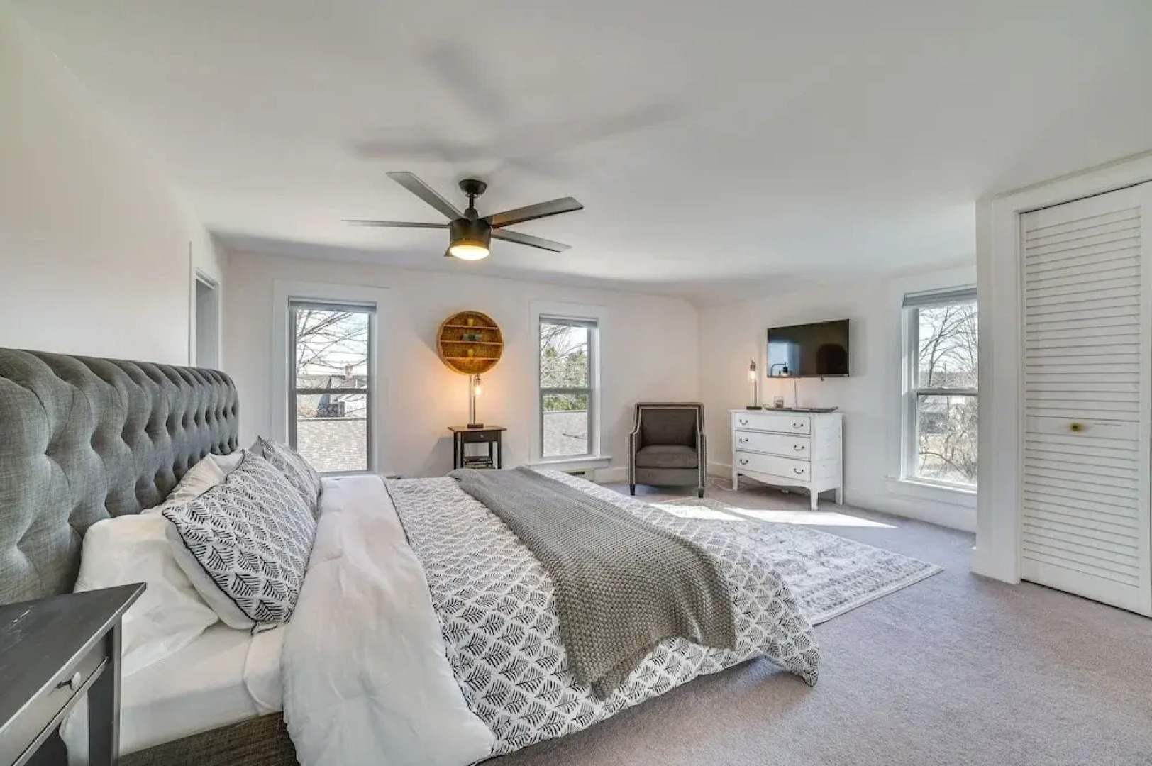 Steps to Dtwn! Suttons Bay Retreat Near Wine Trail