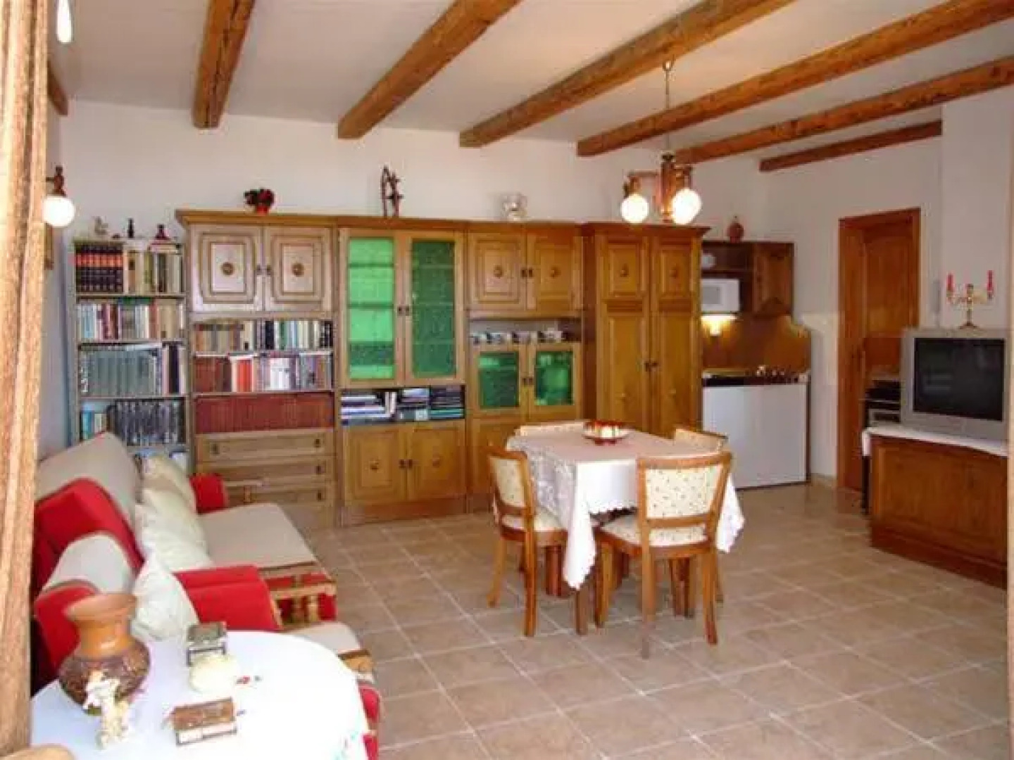 Nádfedeles Apartmanház