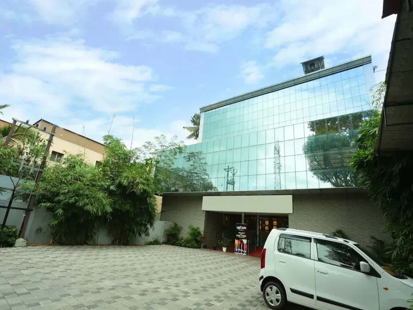 OYO 16812 Hotel Padippurayil