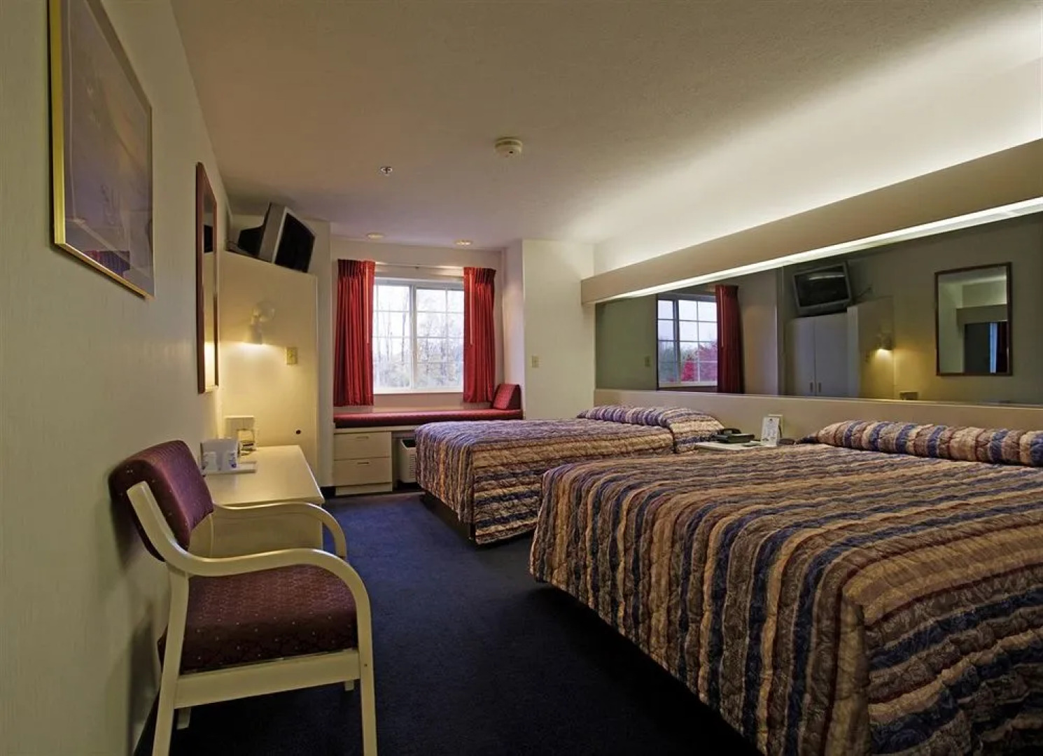 Americas Best Value Inn & Suites - N. Lima/Boardman