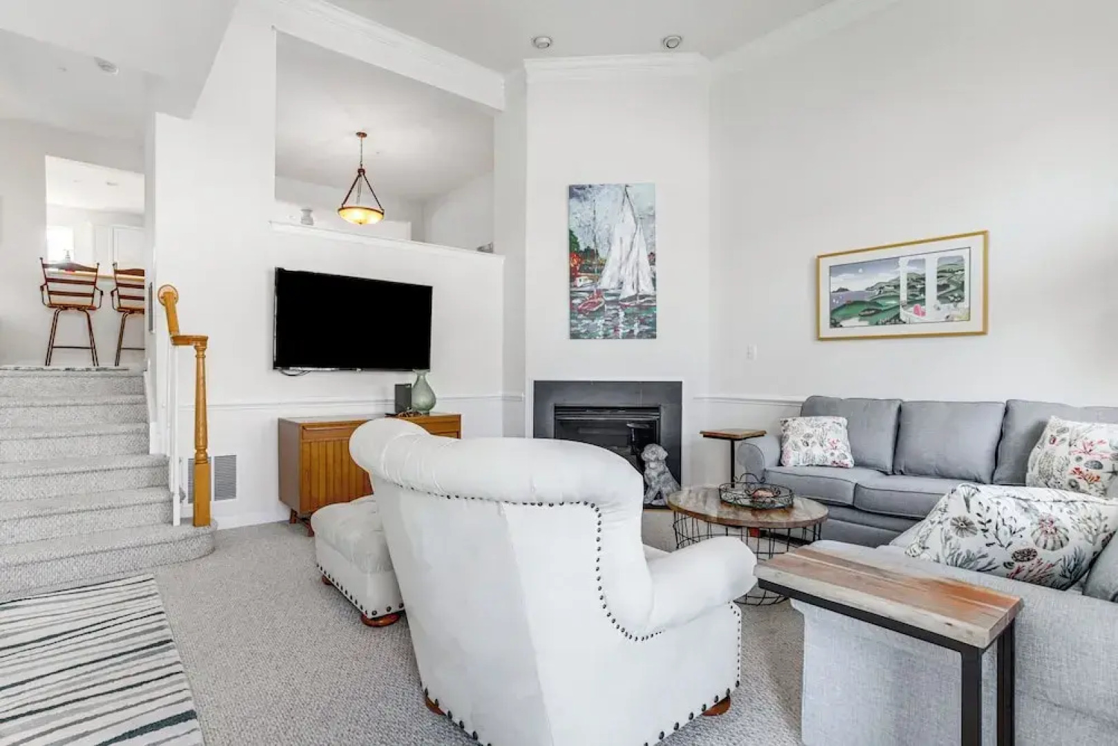 Shared Pool & Bay Access: Ocean View Retreat