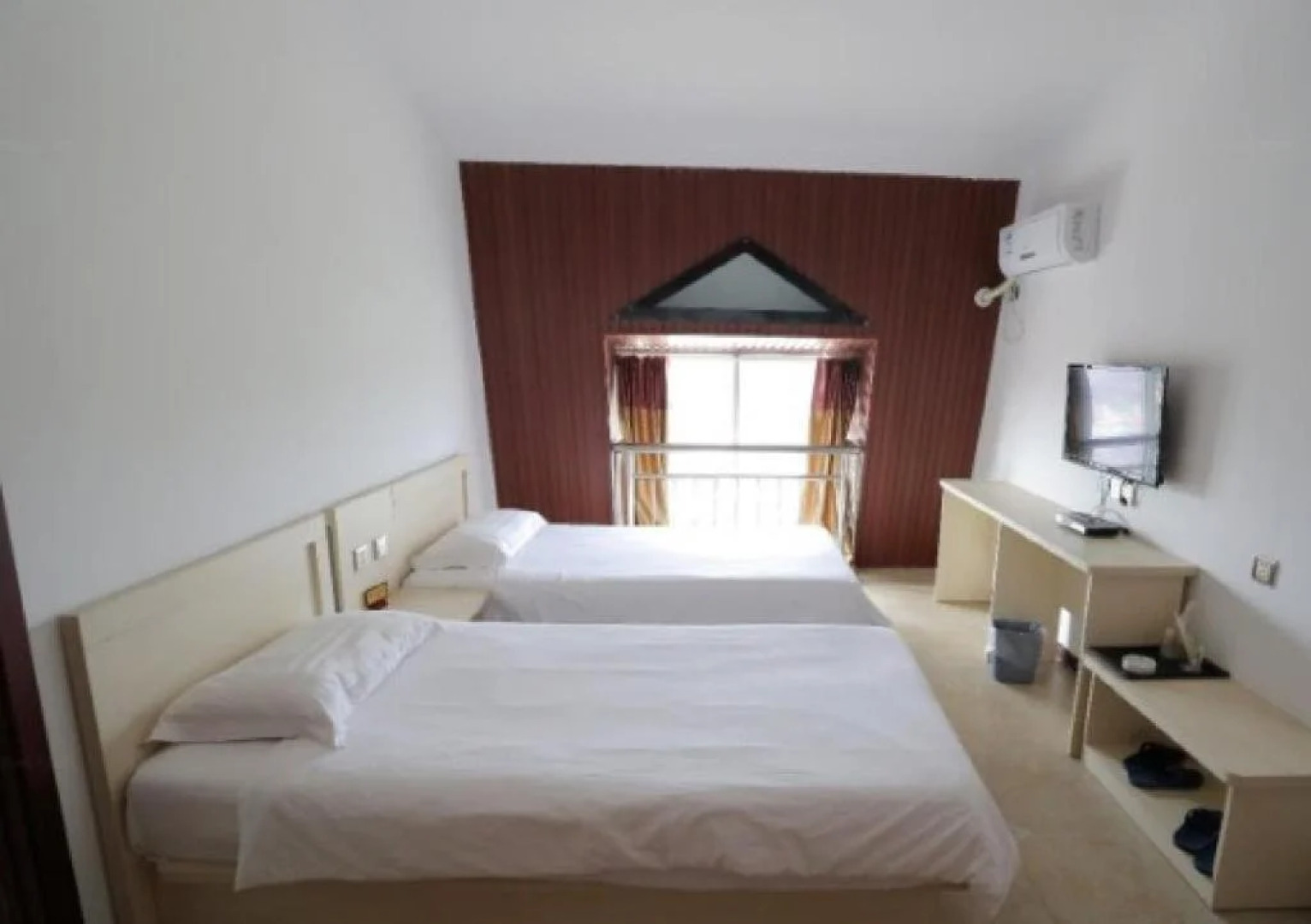 Haiyi Business Hotel