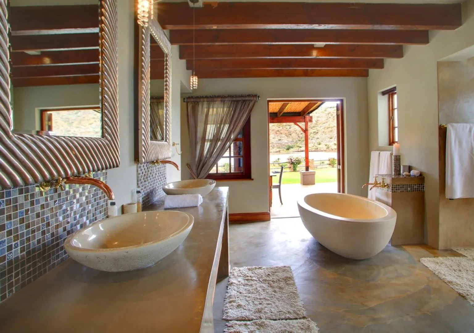 Madi Madi Karoo Safari Lodge