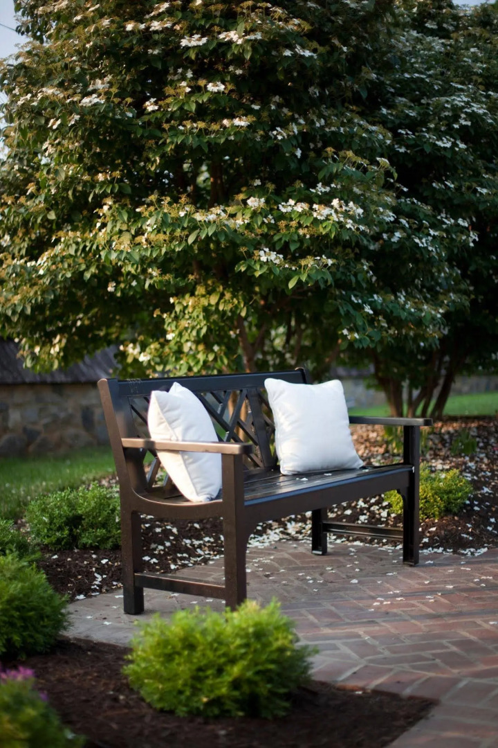 Historic Smithton Inn