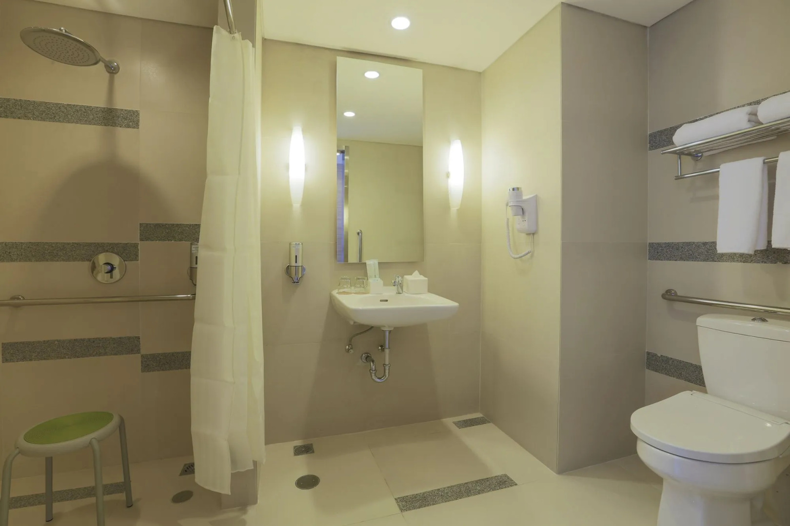 Holiday Inn Express Semarang Simpang Lima by IHG