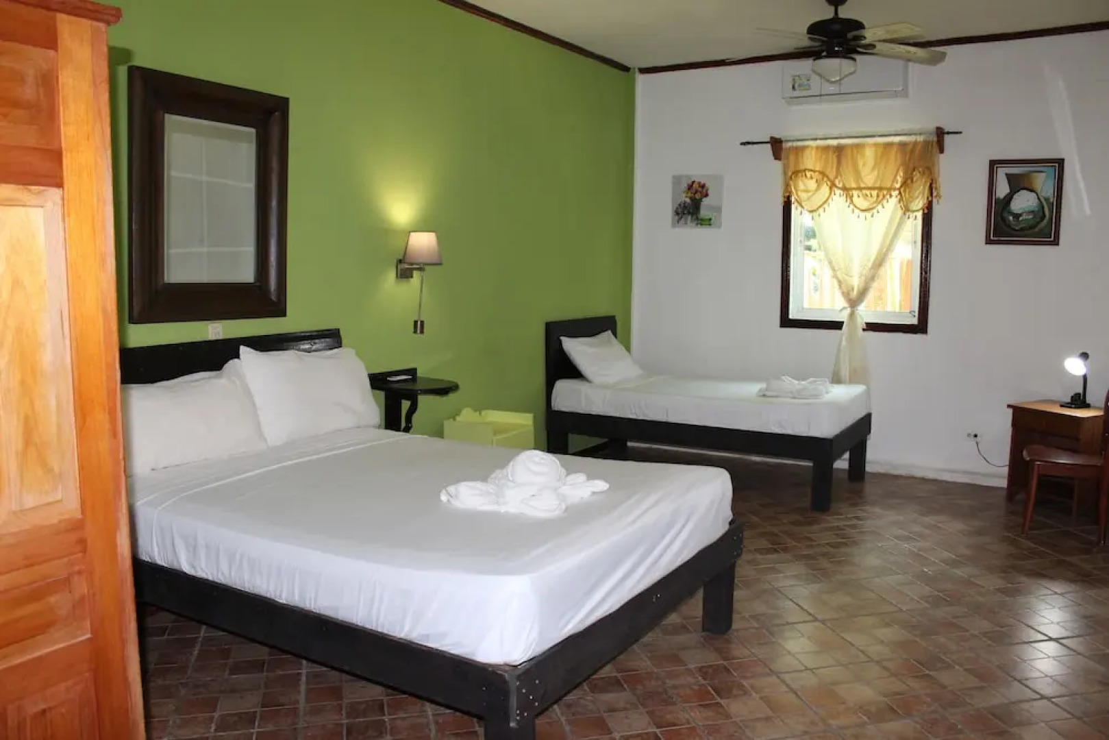 Los Balcones Over The Sea Hotel