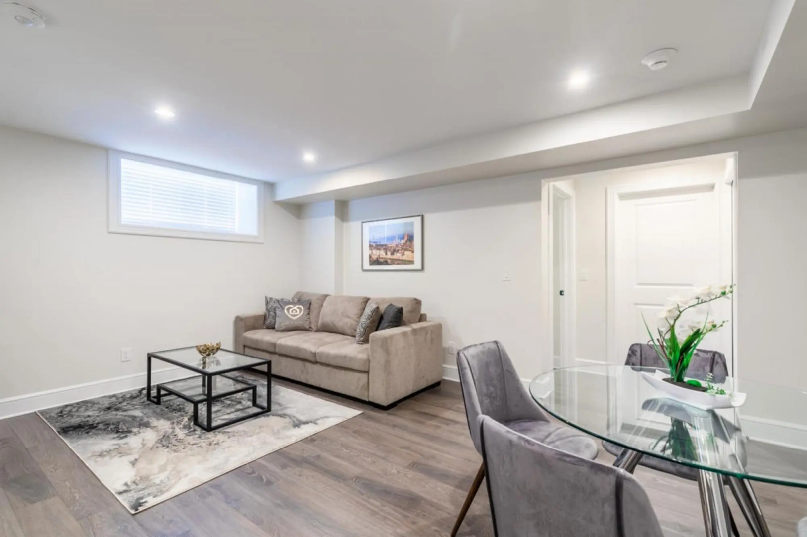 Heritage Rideau 2Br Apartment Free Parking