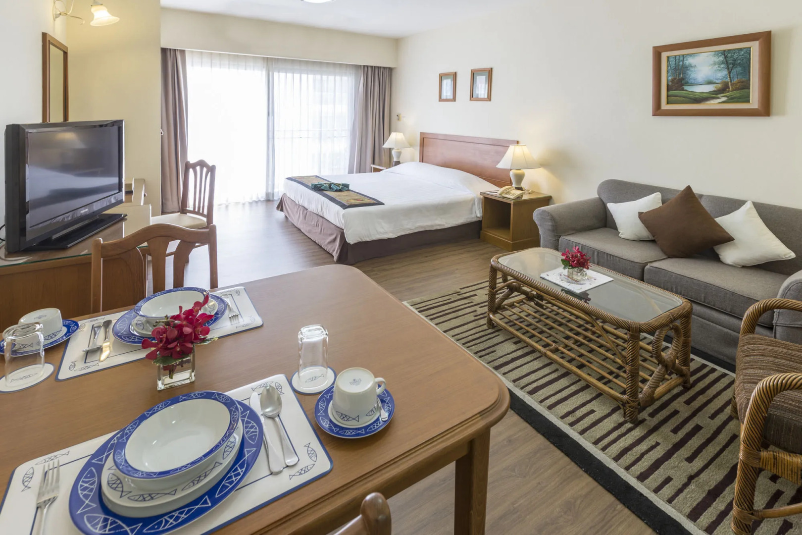 Kameo House Hotel and Serviced Apartments