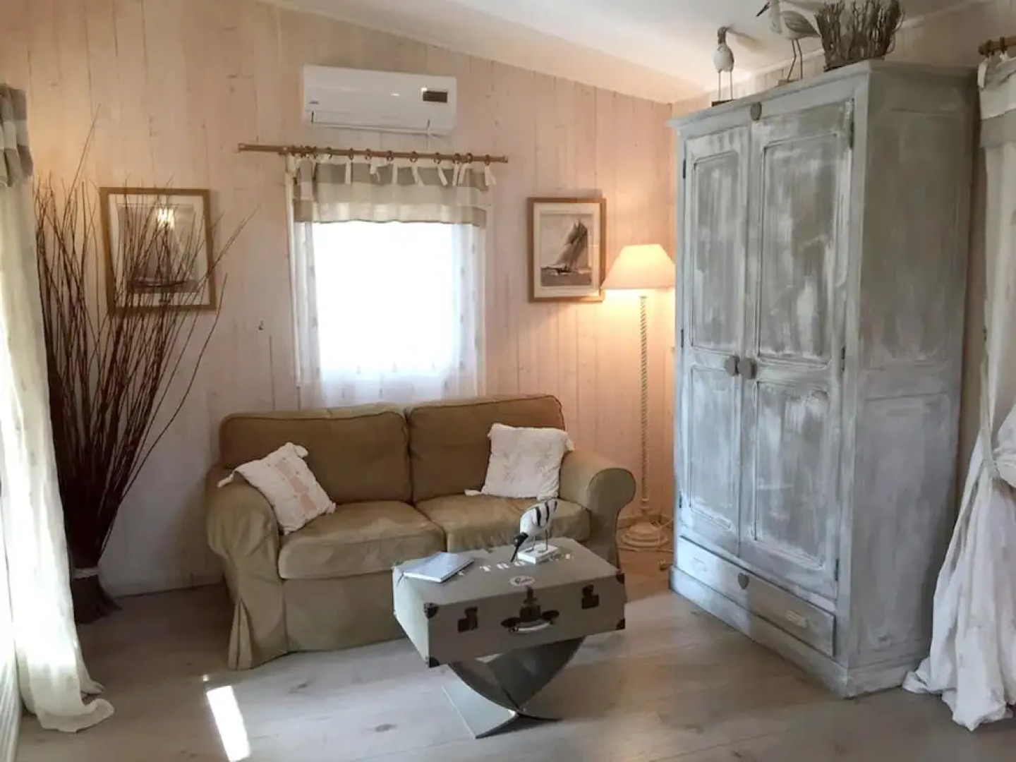 Studio in Puget-sur-argens, With Shared Pool and Furnished Garden - 8 km From the Beach