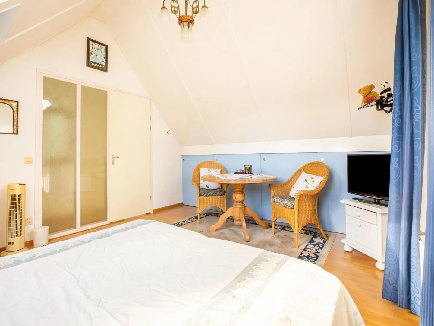 Comfy Holiday Home in Hoorn With French Balcony