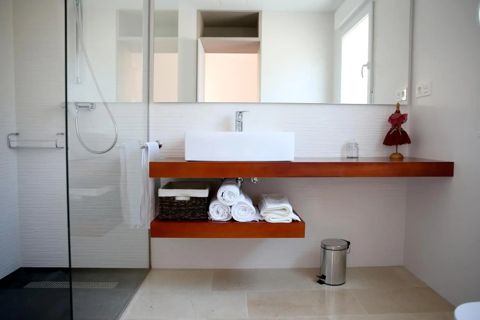 Casa rural con piscina Viña de Millan