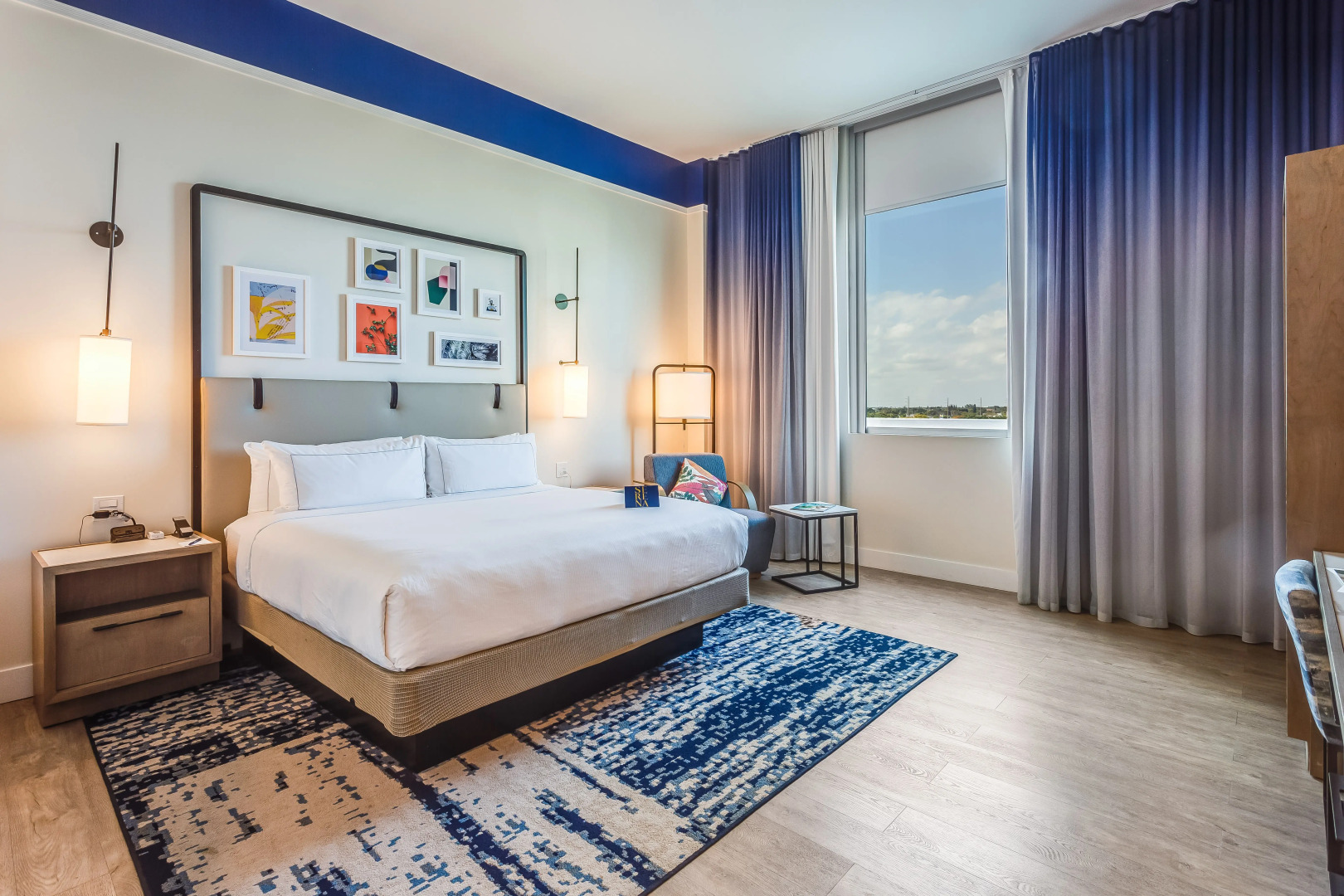 SERENA Hotel Aventura Miami, Tapestry Collection by Hilton