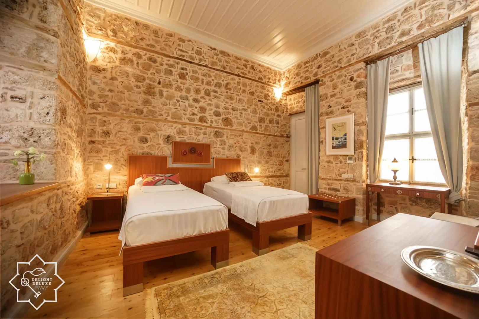 Delight Deluxe Hotel