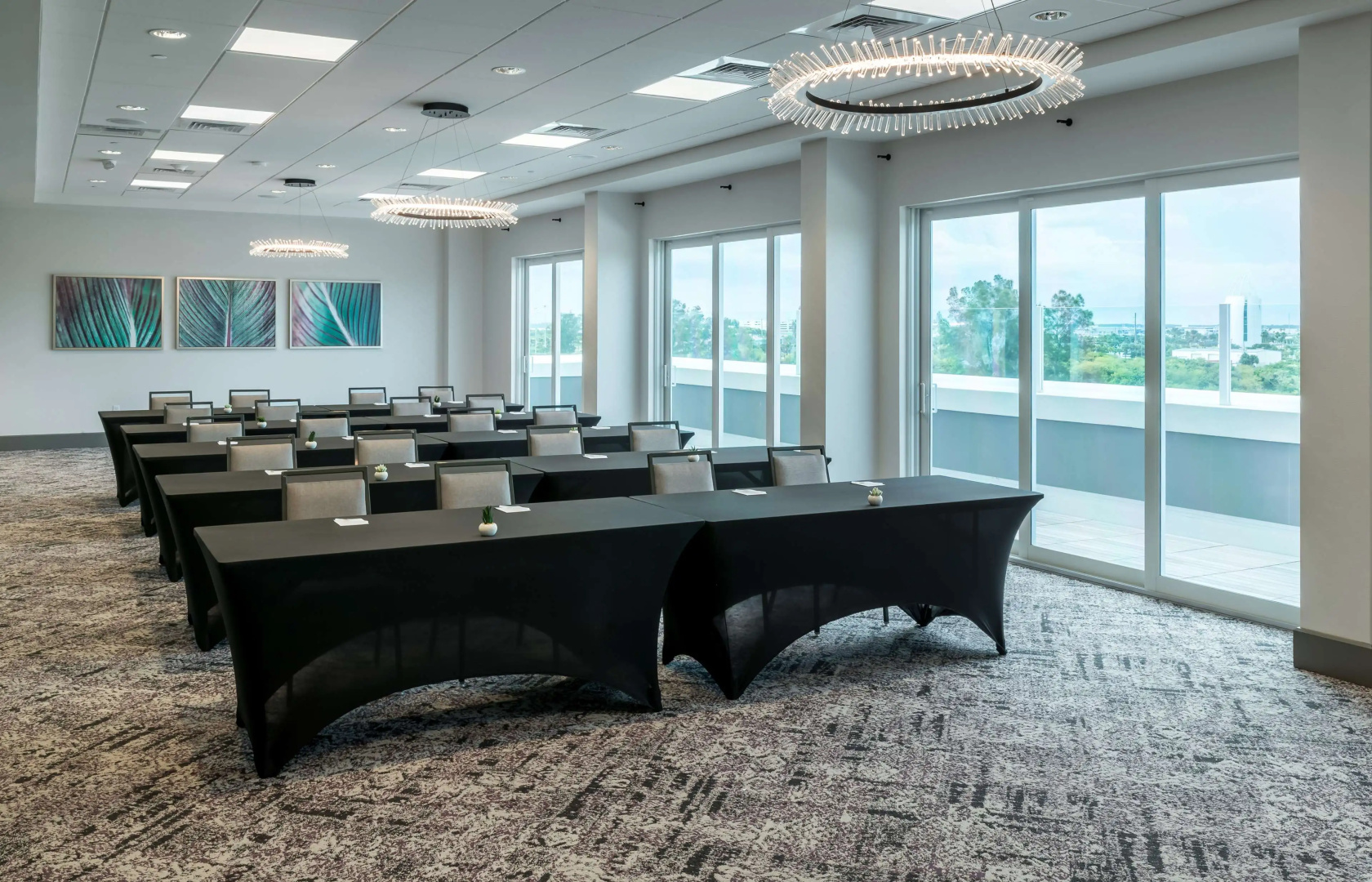 Home2 Suites by Hilton Cape Canaveral Cruise Port, FL