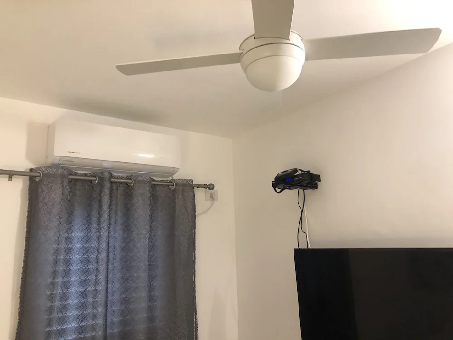 Quiet and homey near the beach