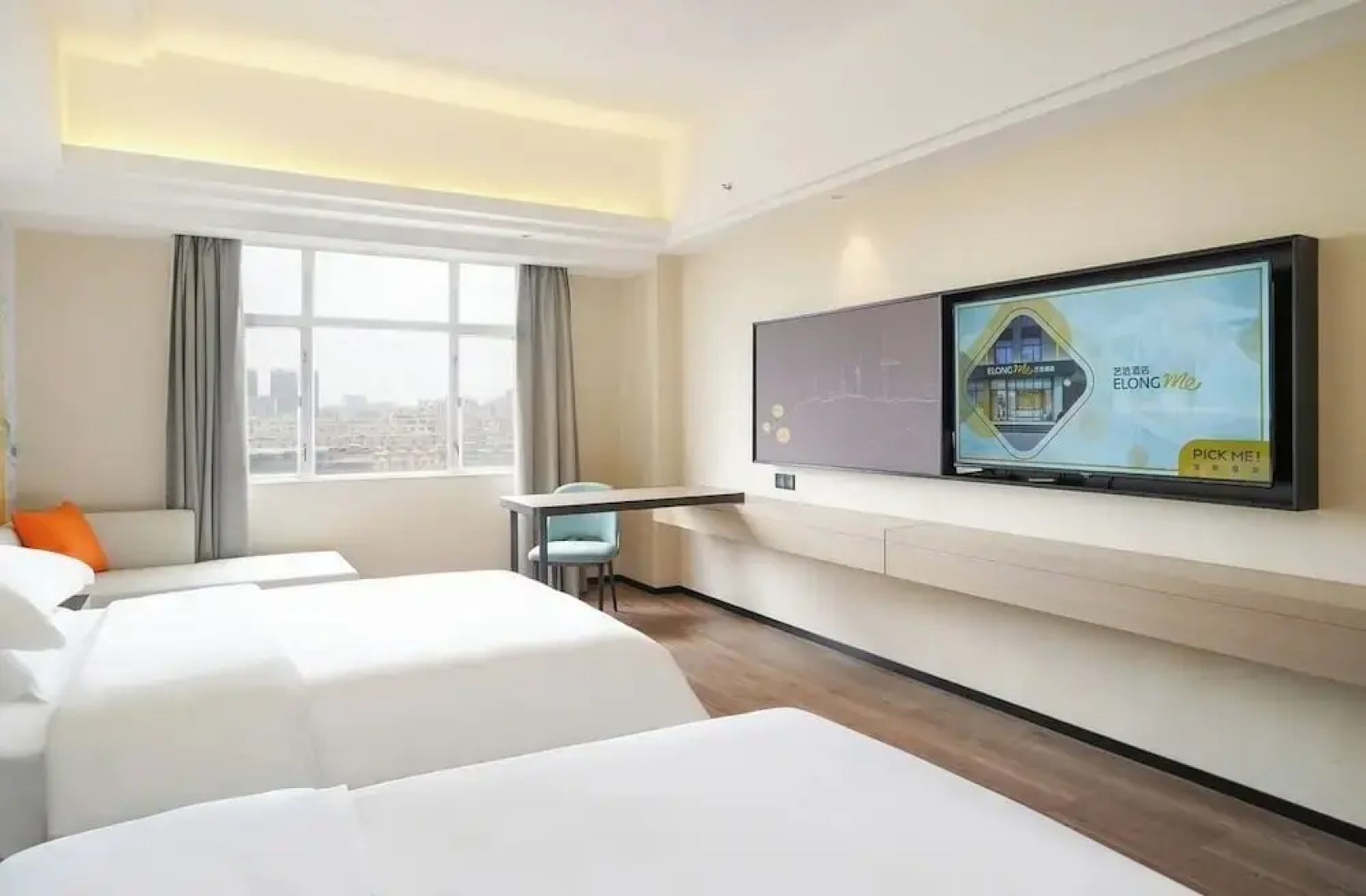 yi xuan hotel - bus station