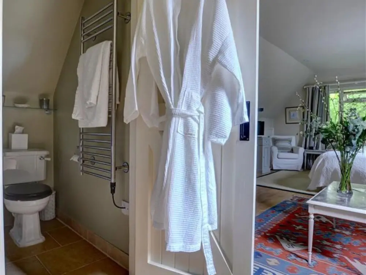 Unwind and Relax in This Romantic, Refurbished First Floor Studio Apartment