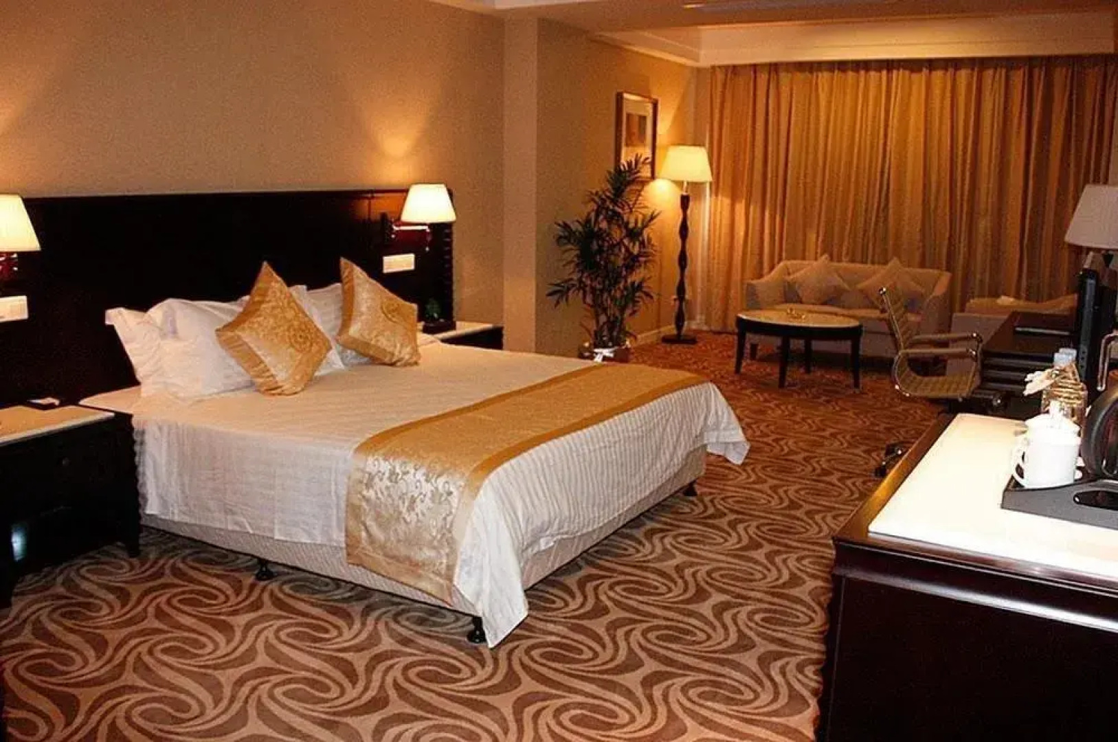 Xiangming Holiday Hotel