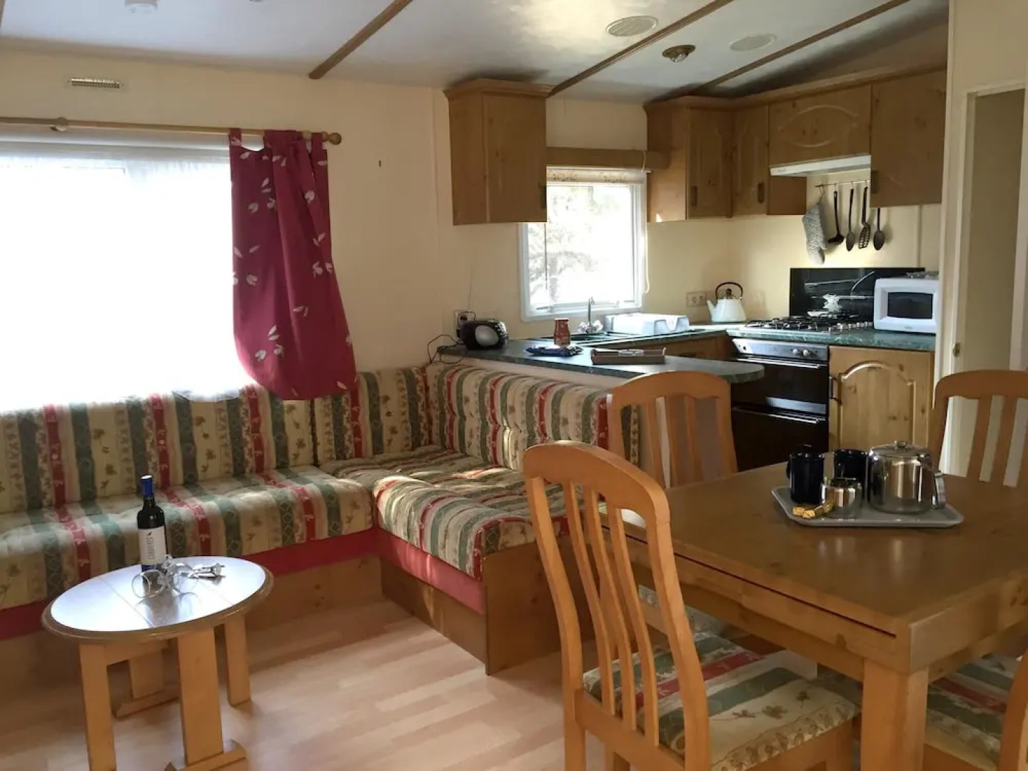 Bungalow With 3 Bedrooms in Saint-jean-de-monts, With Pool Access and Furnished Garden - 2 km From the Beach