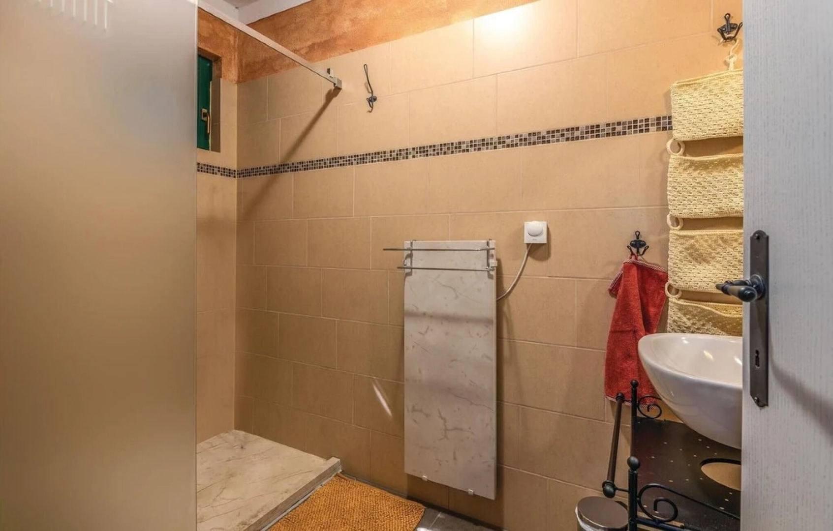 Amazing Home in Malinska With Wifi and 2 Bedrooms