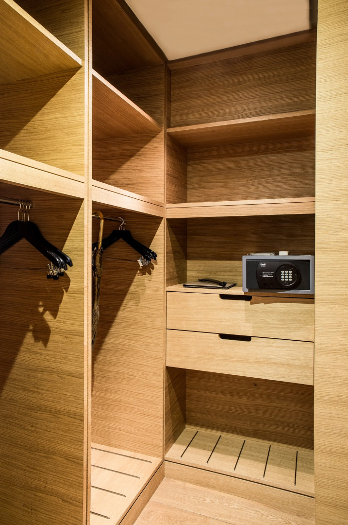 Hotel Marignan Champs - Elysées