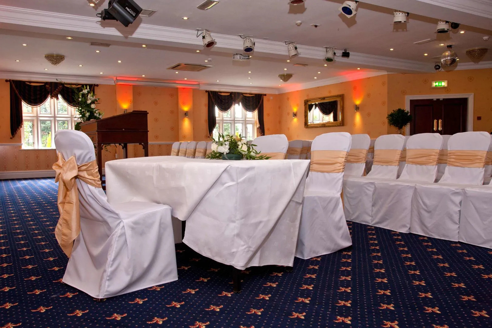 Rogerthorpe Manor Hotel