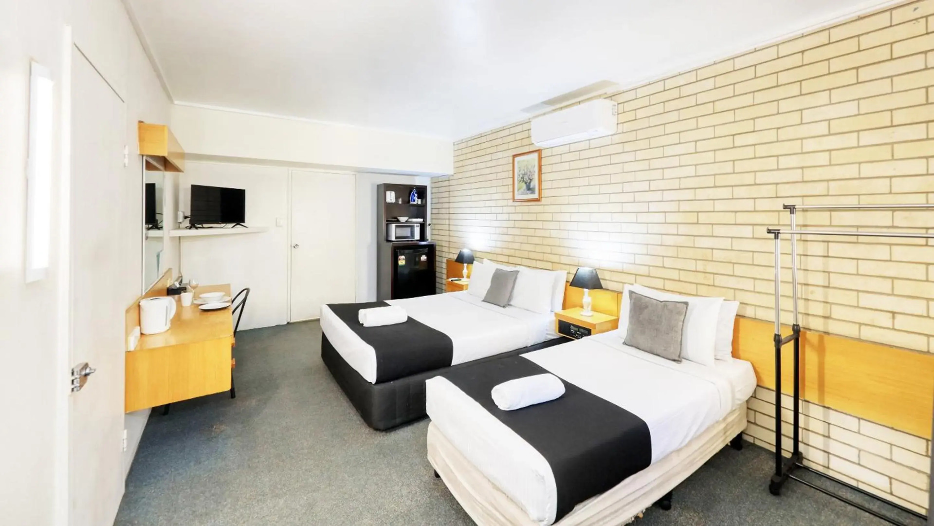 Tropical Gate Motor Inn