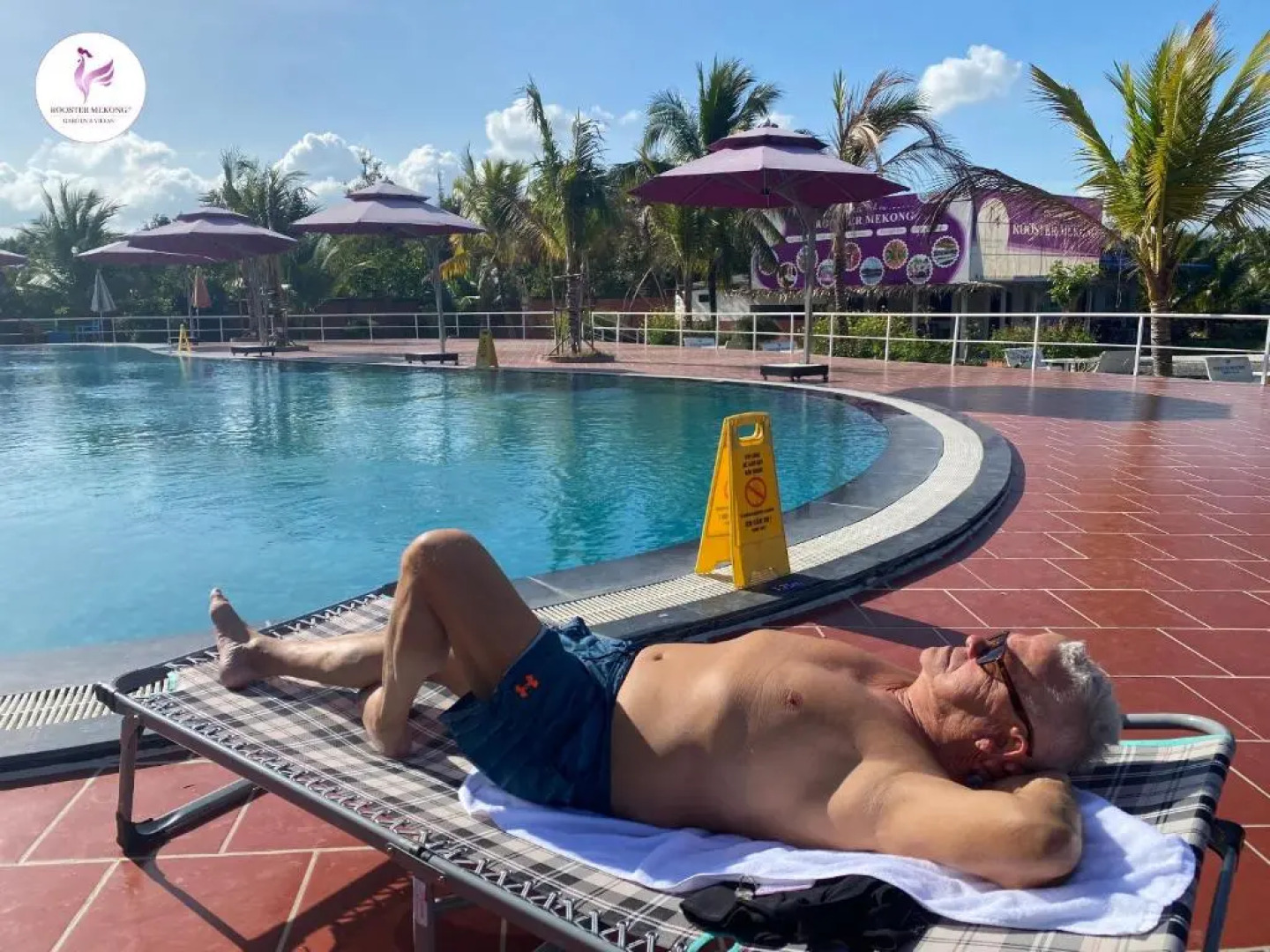 Rooster Mekong Garden & Villas