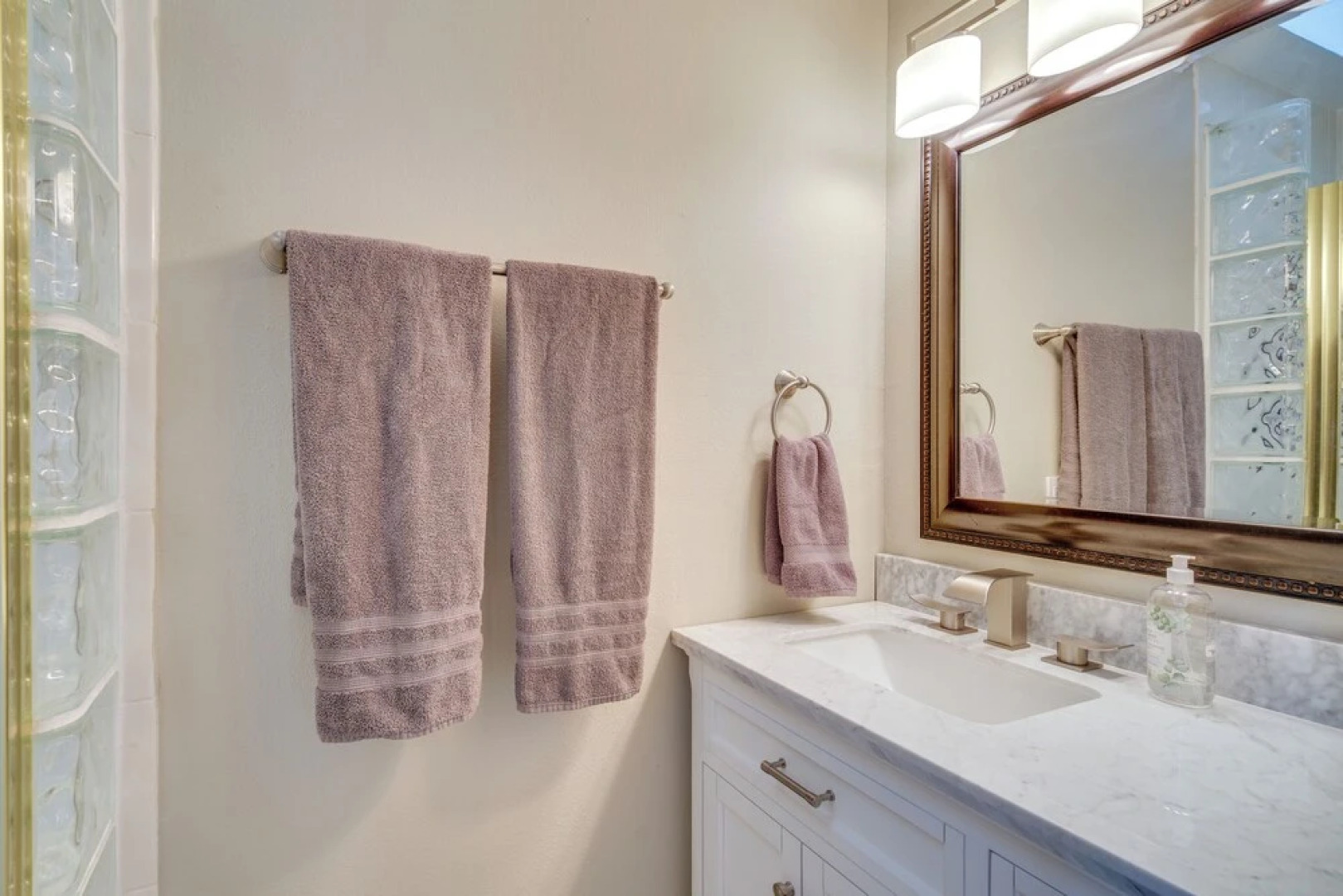 Melbourne Home w/ Pool & Patio, 6 Mi to Beach!