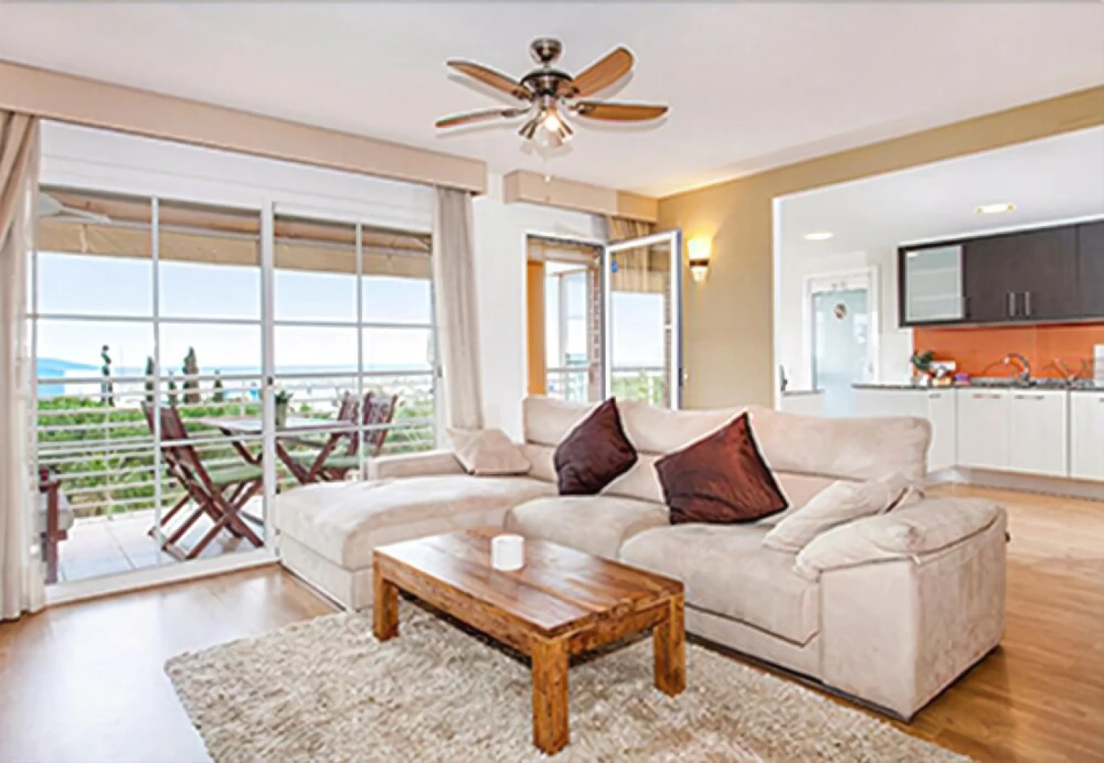 Apartamento Vivalidays Caroline Barcelona