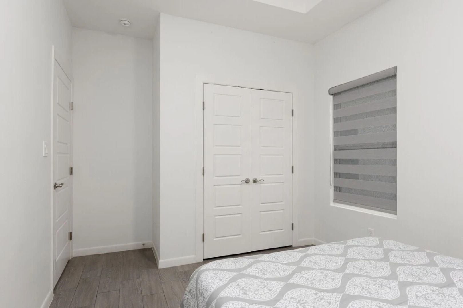 Modern Duplex with Fully Upgraded Amenities