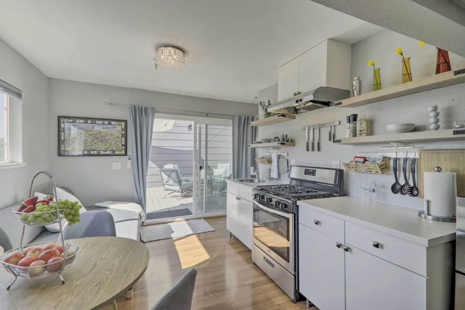 Updated Livermore Apartment w/ Private Deck!