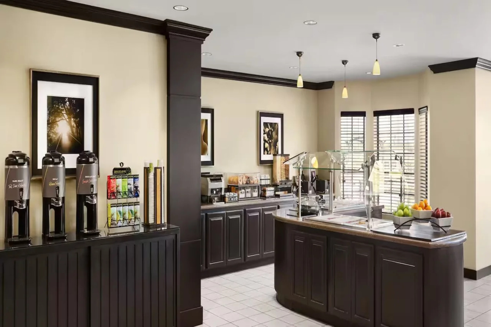 Hampton Inn & Suites Cathedral City