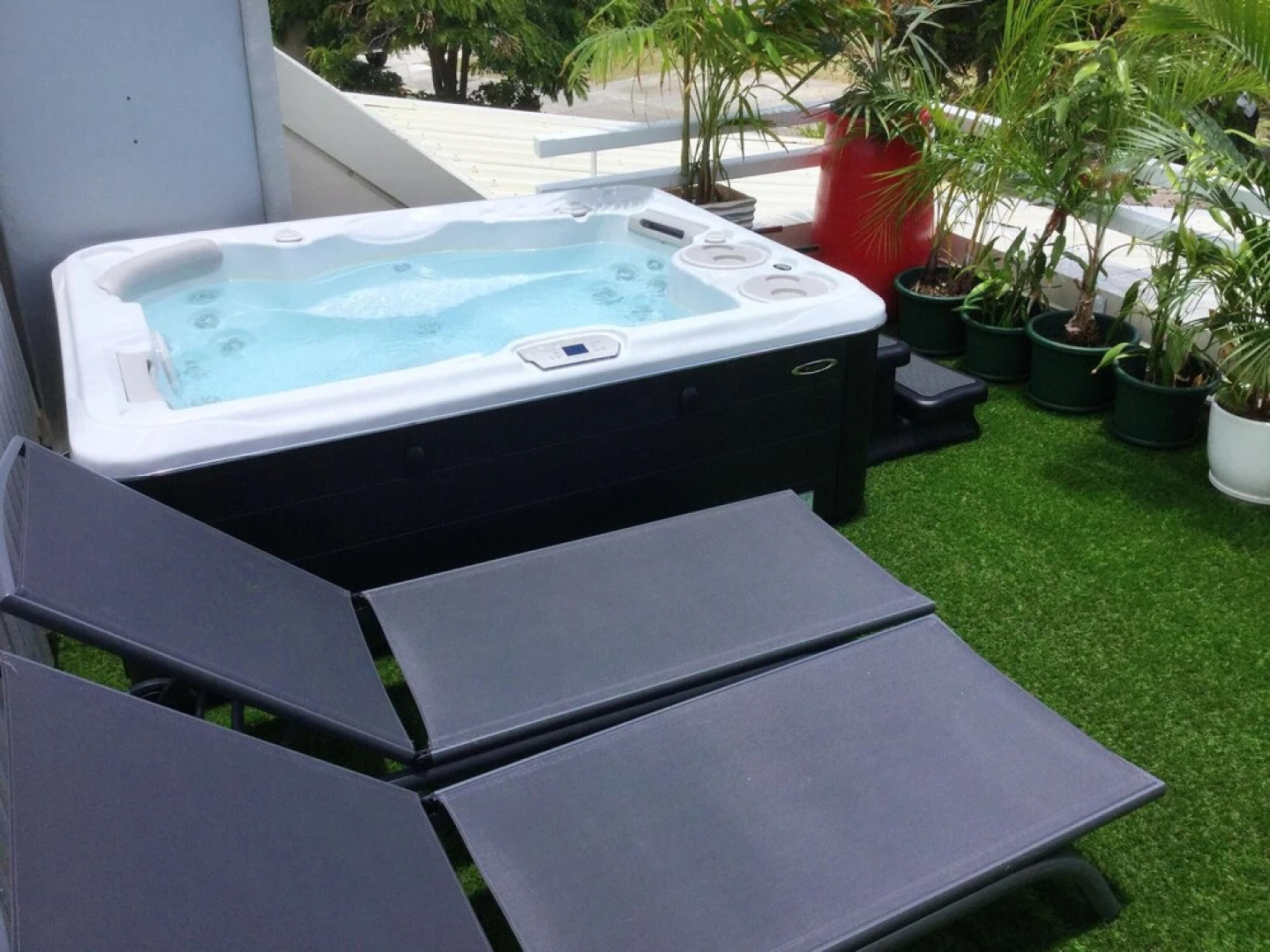 Studio in Sandy-Ground, with Wonderful Sea View, Pool Access, Furnished Balcony