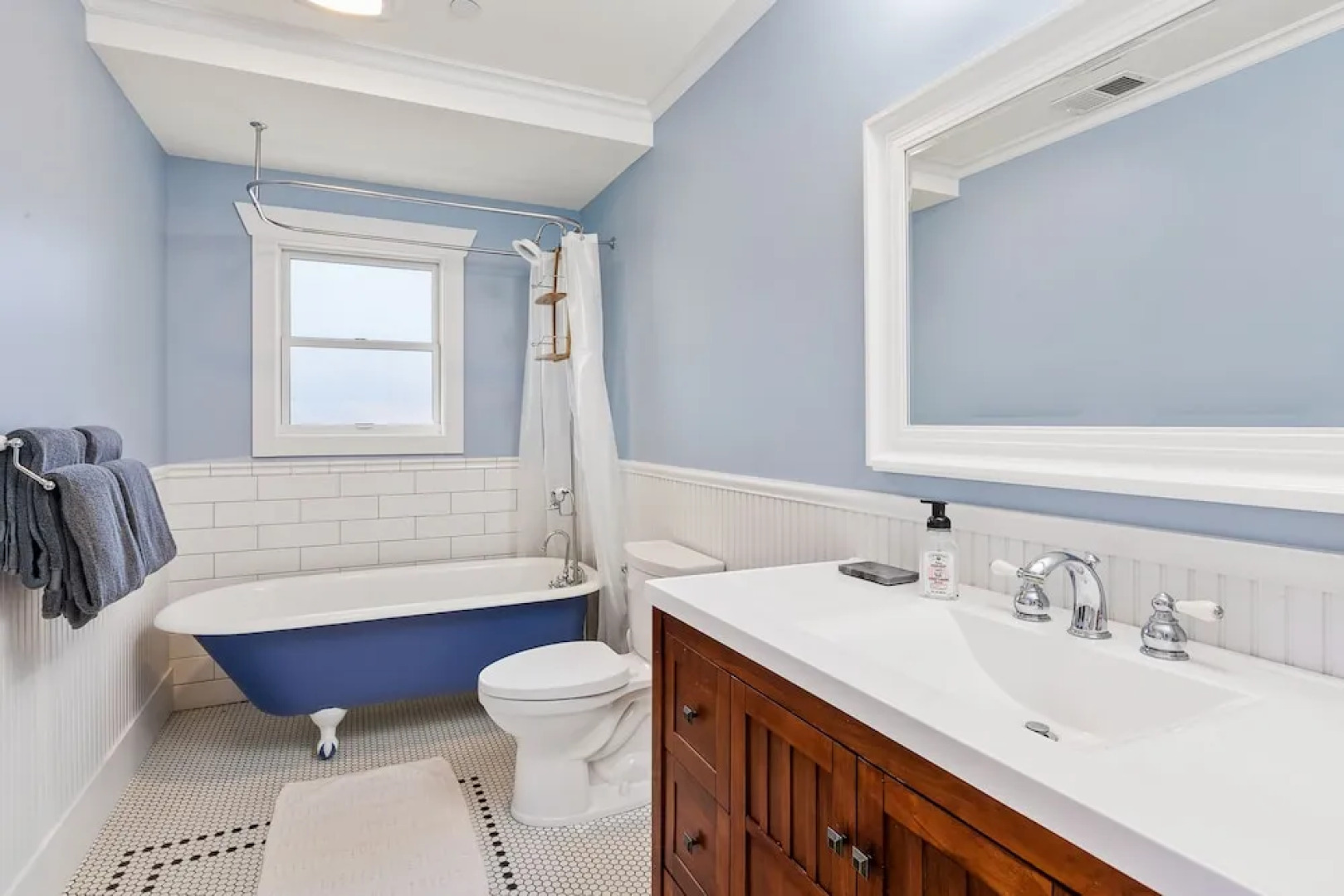 Apartment in Petaluma #140855 2 Bedrooms 1 Bathroom Apts