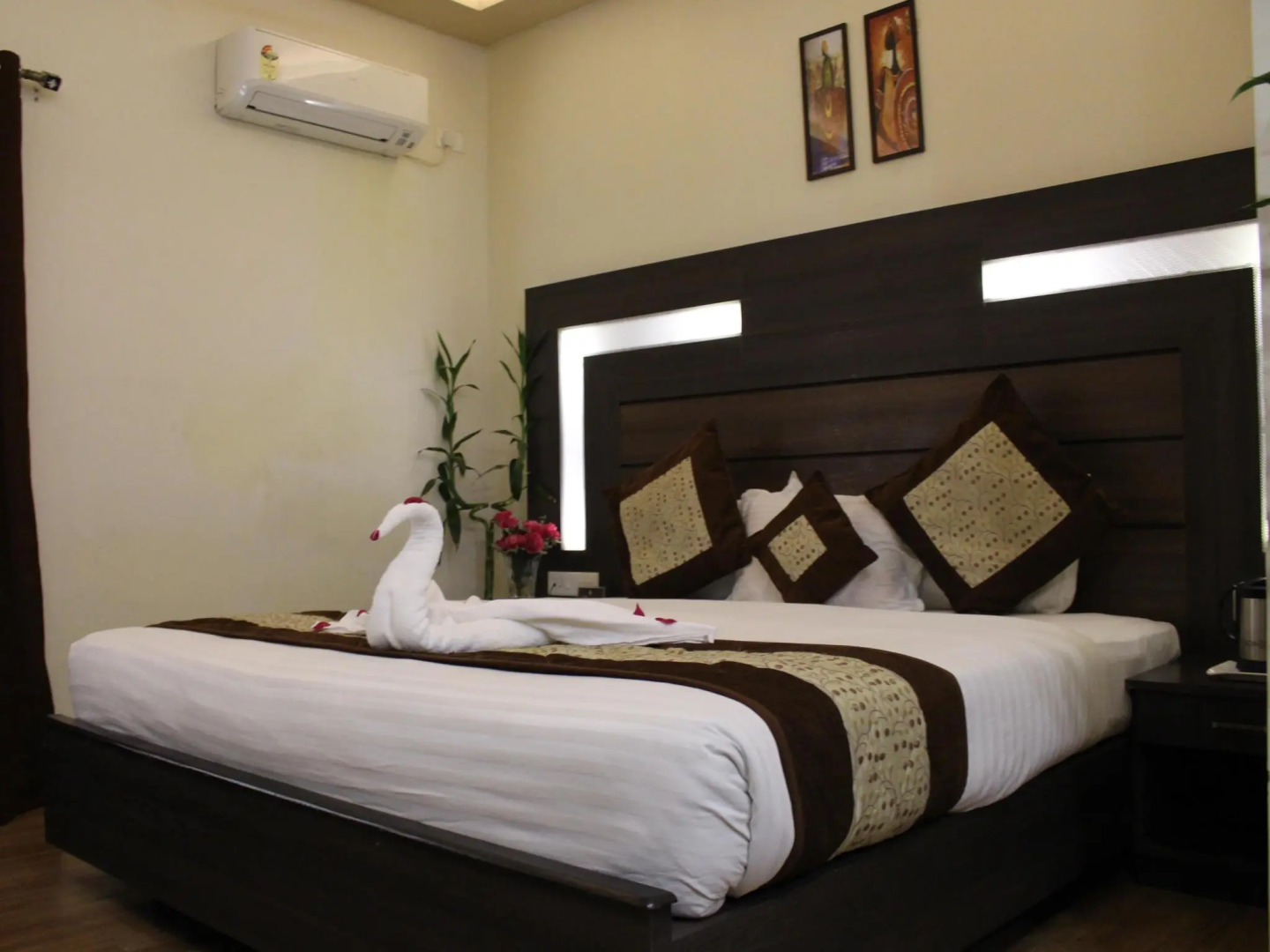 Hotel Samrat