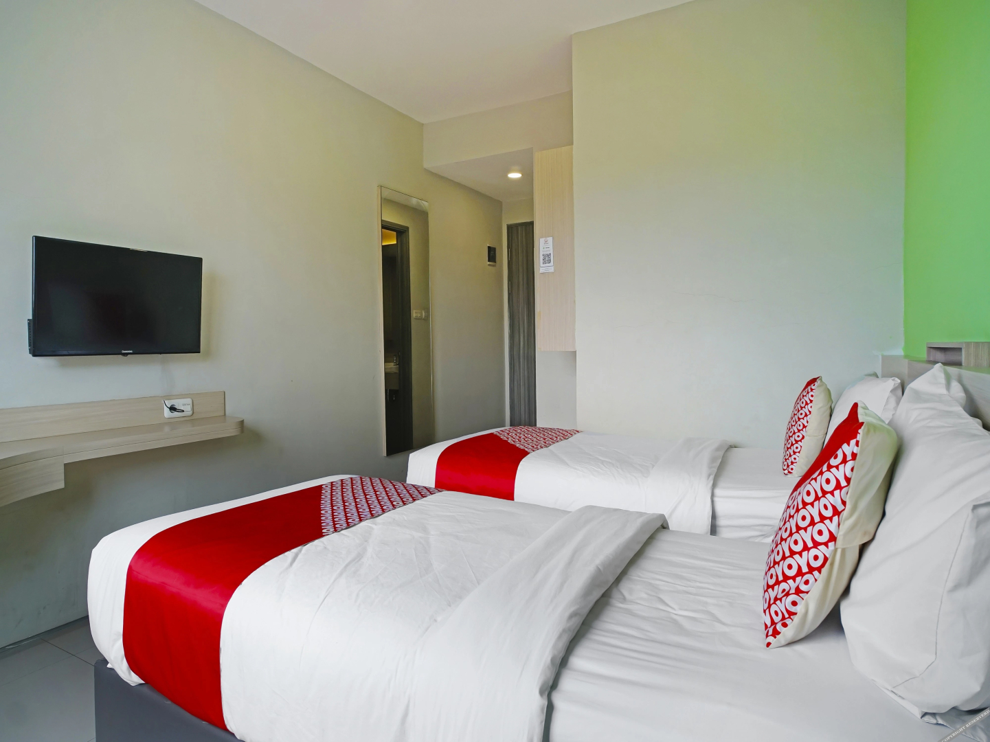 Collection O 91373 M Hotel