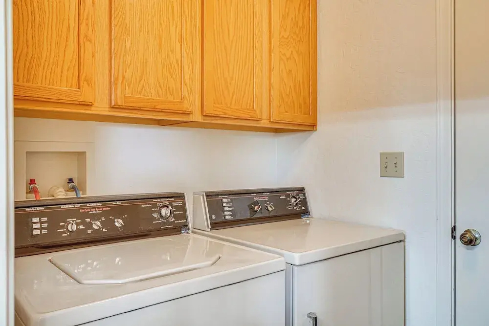 Thatcher Home w/ Fenced Backyard: 3 Mi to Downtown