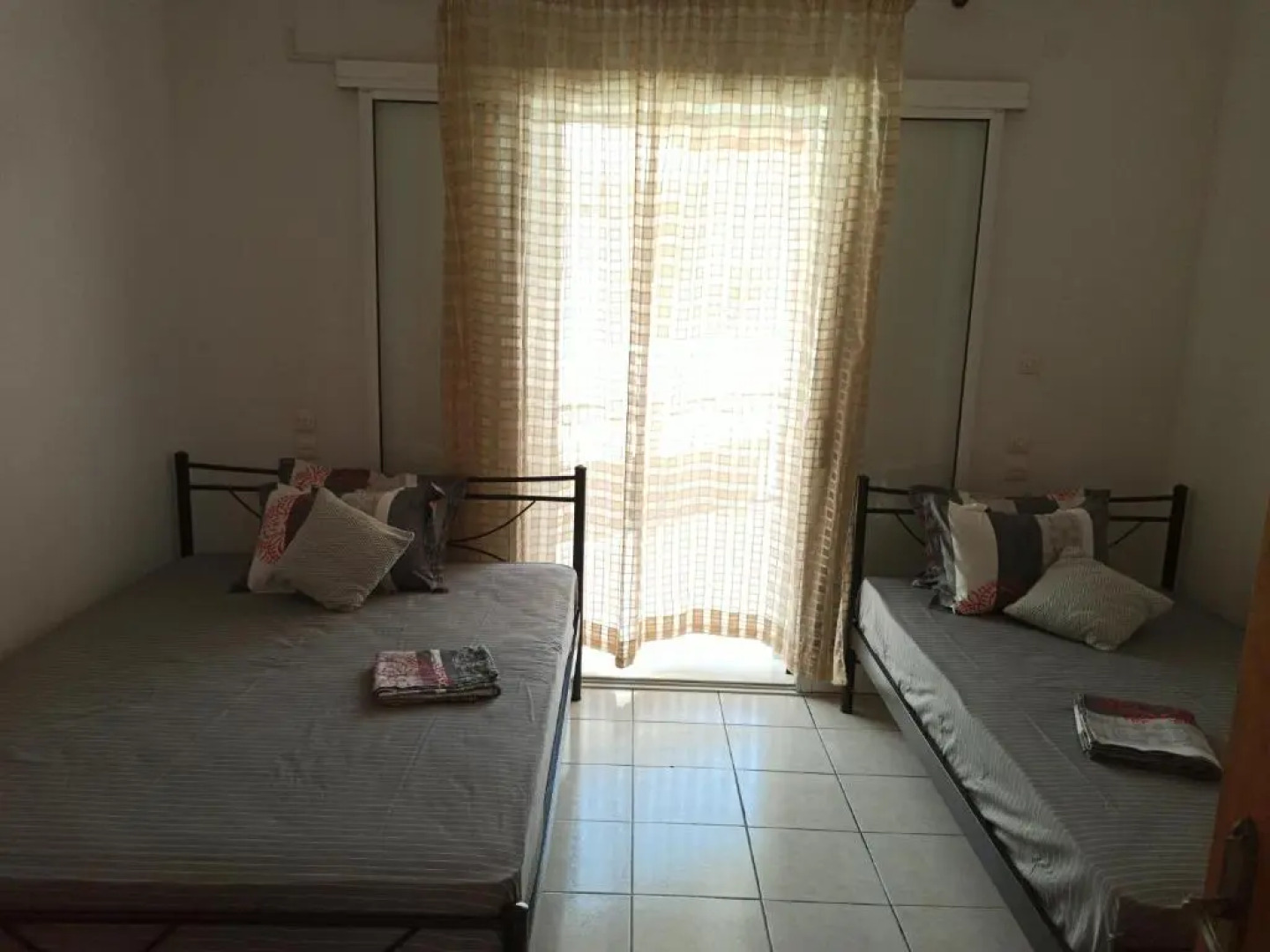 Eleni Kandilari Rooms