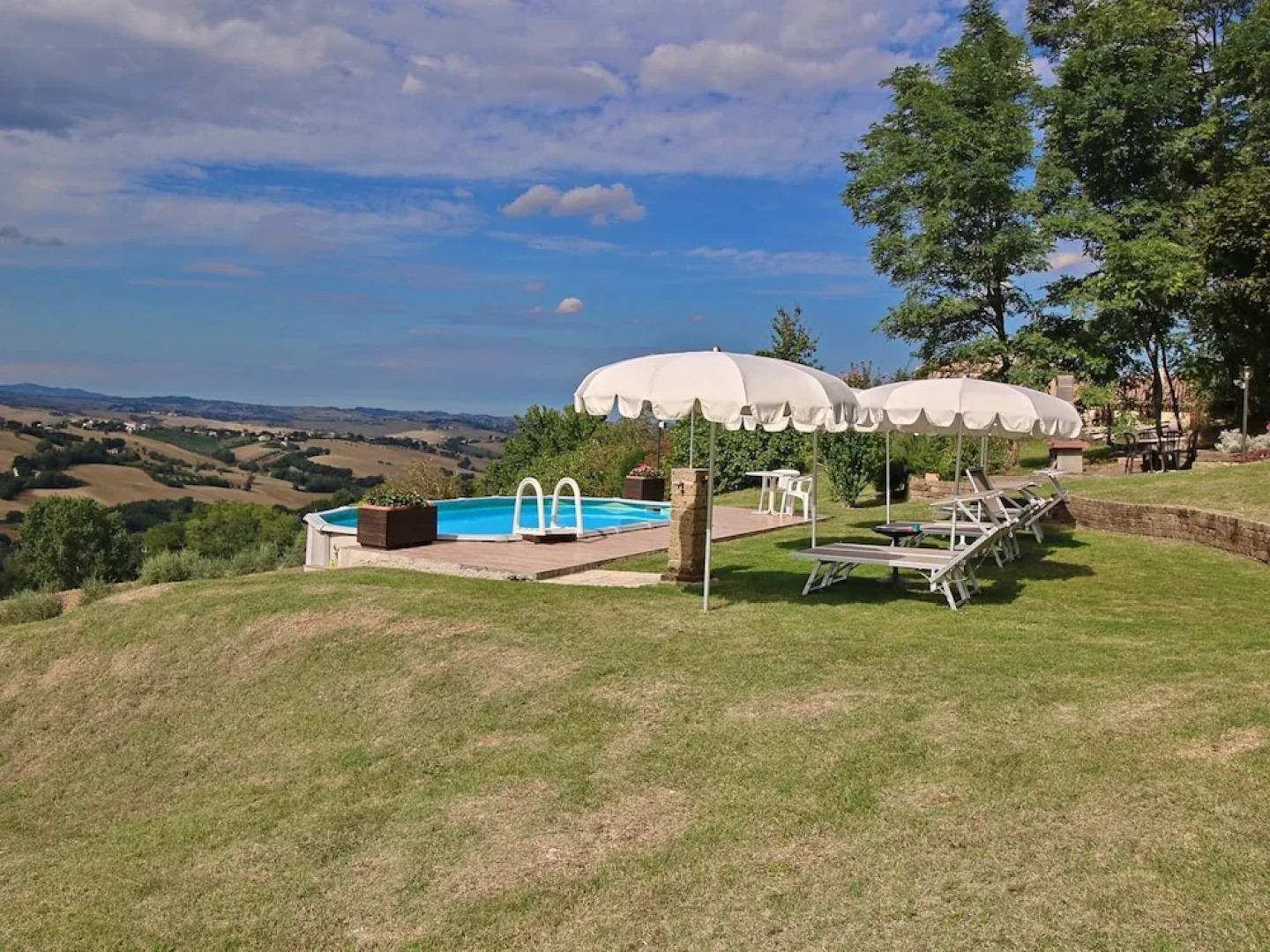 Apartment in Piticchio With Pool and BBQ